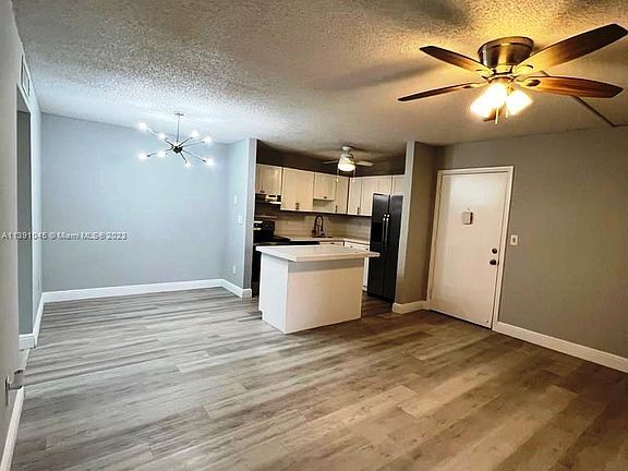 5th image of 9738 S Belfort Cir #103