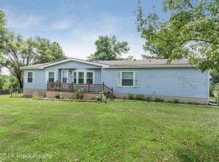 10900 Southwold Rd, Des Moines, IA 50320