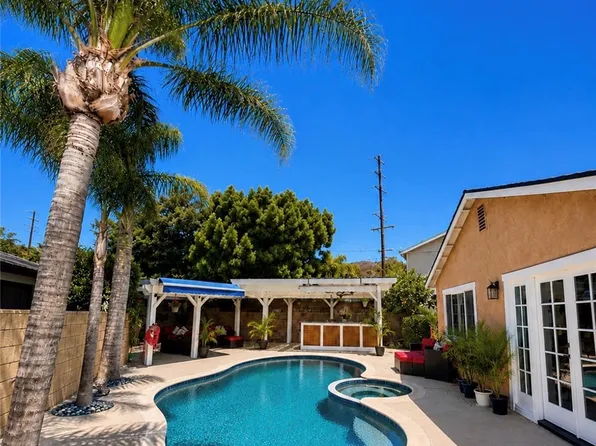 21104 Rosedell Dr, Santa Clarita, CA 91350