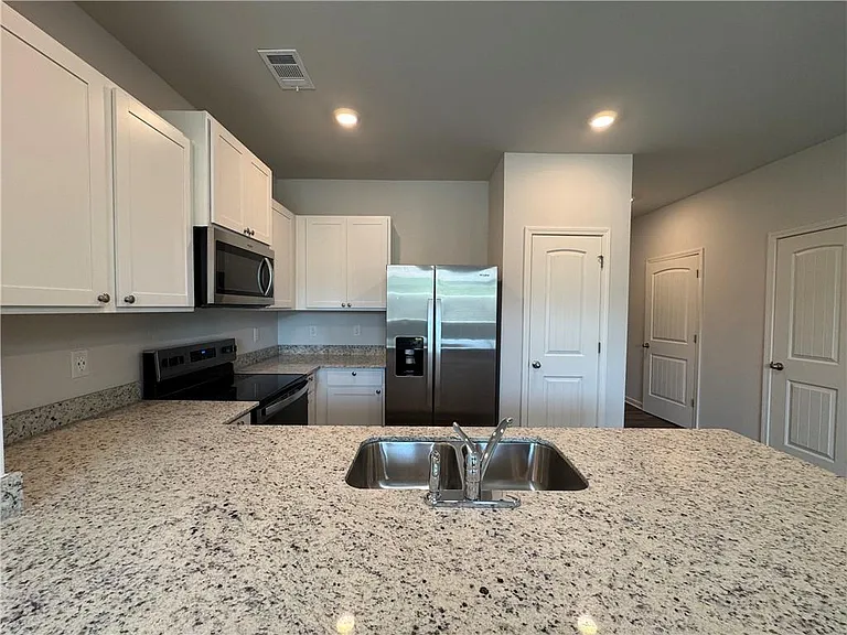 1005 N 2nd Ave #30 — Photo 17