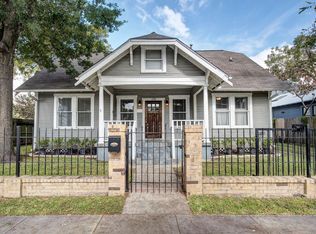 1135 Woodland St, Houston, TX 77009