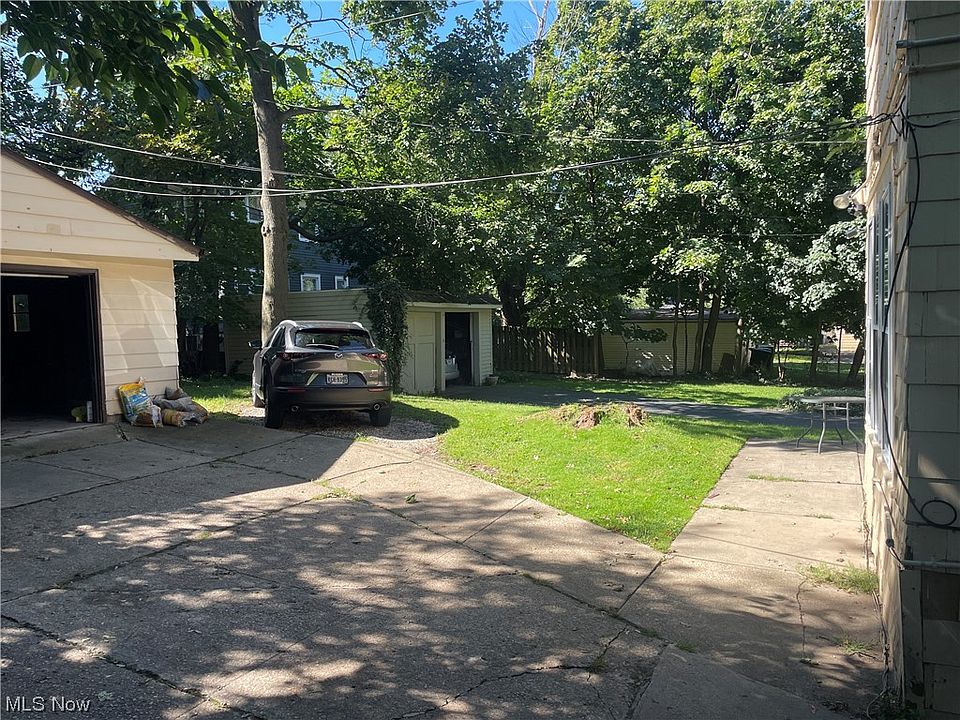 3222 Oak Rd Cleveland OH Zillow