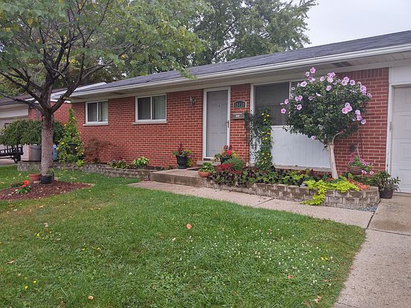 2nd image of 43430 Fortner Dr