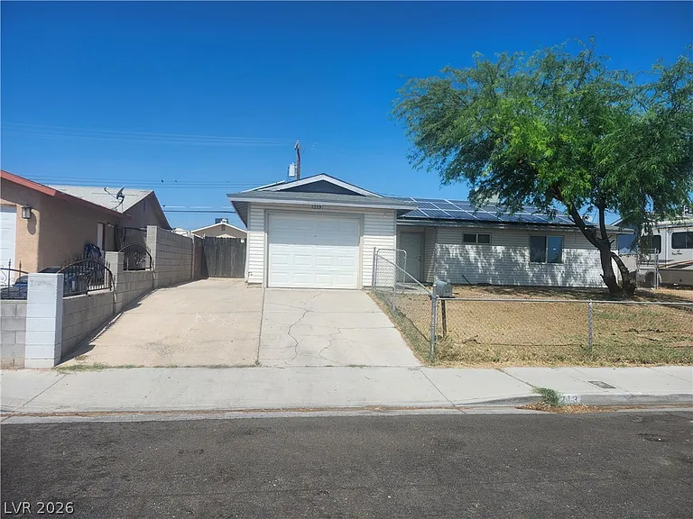 1213 Virgil St — Photo 3