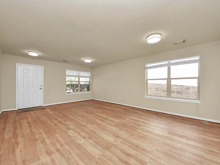 17006 Kemble Creek Dr — Photo 4