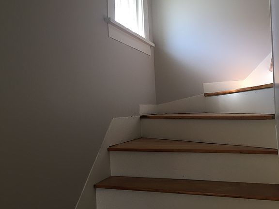 3rd image of 1226 Park St SW