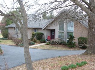 908 Shenandoah Rd, Lexington, VA 24450