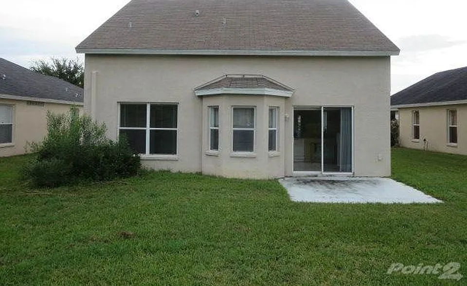 4 bed, 1800 sqft, $2,000 — Photo 2