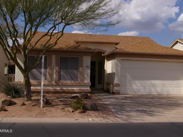 1852 E PEACH TREE Drive E, Chandler, AZ 85249