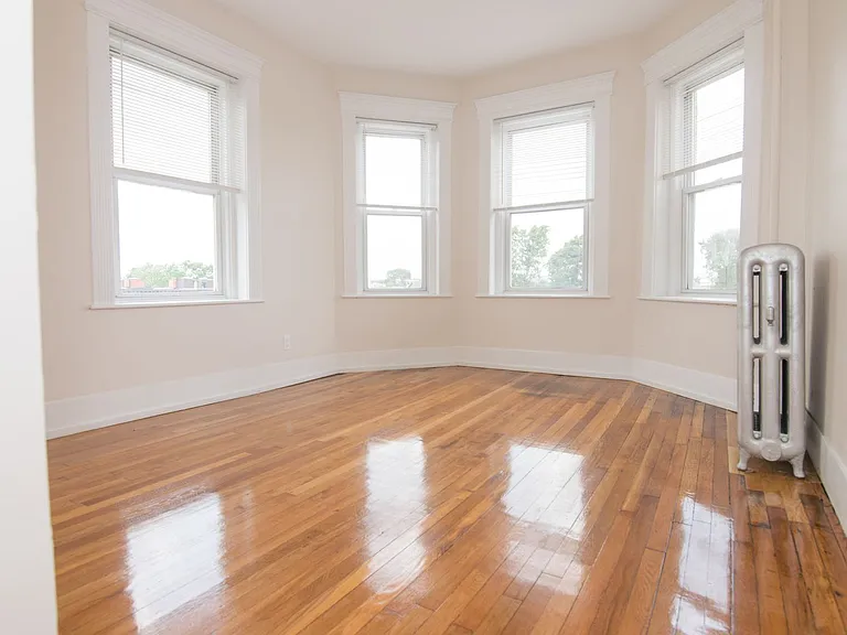 38 Brighton Ave #3D — Photo 6