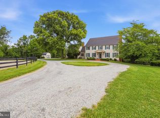34294 Bridgestone Ln, Bluemont, VA 20135