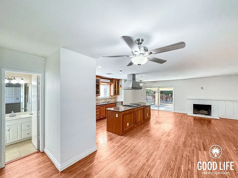 1776 W Chateau Ave — Photo 7