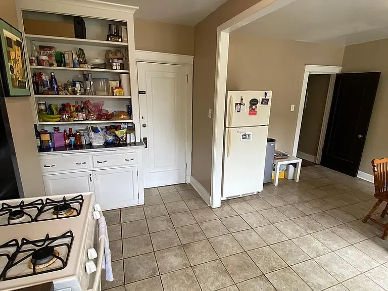 375 Gross St — Photo 7