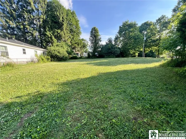 2 Waldemeere Ave, Falconer, NY 14733