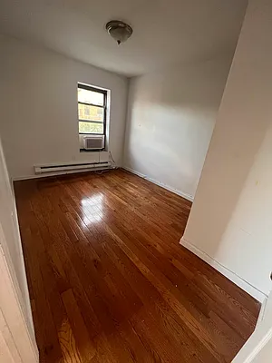 Rented by Delmark Realty LLC | media 22