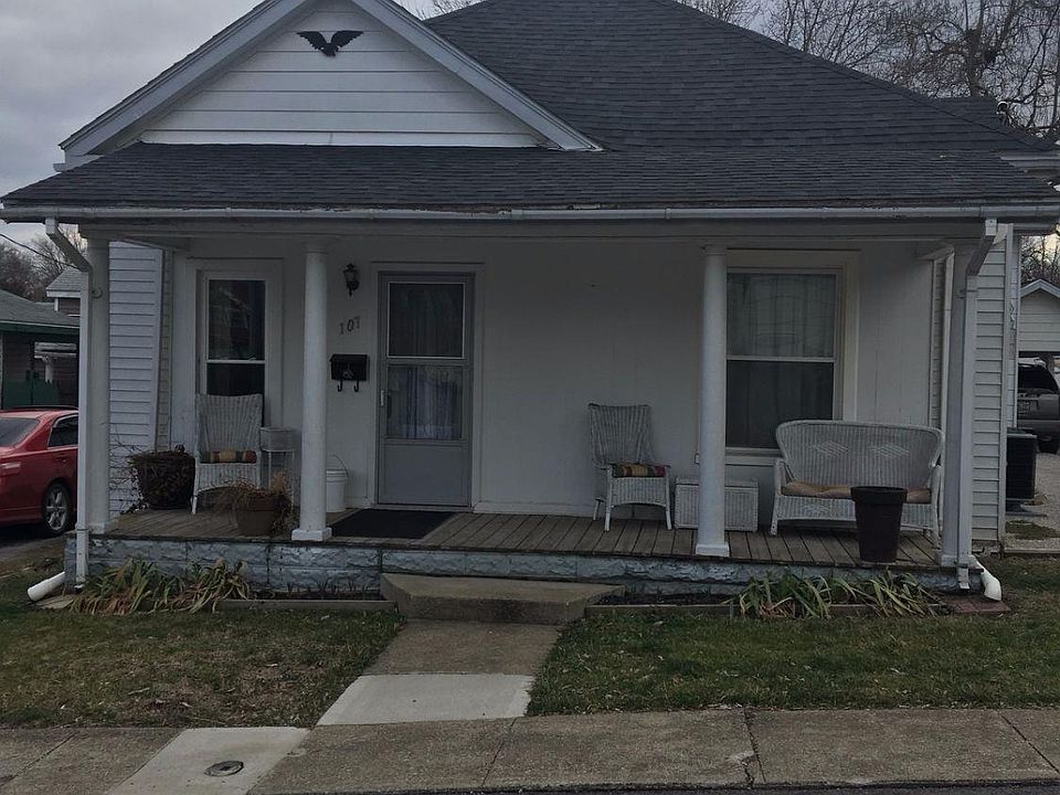 1st image of 107 Saint Clair St