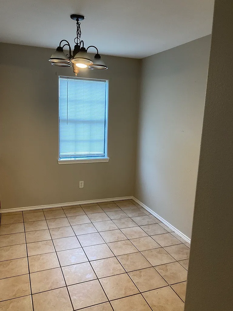 4308 Kings Drive - 3 — Photo 3