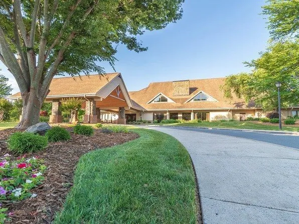 3113 Bermuda Vlg, Bermuda Run, NC 27006
