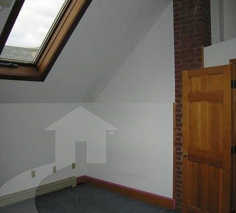 3rd image of 9 Nevada Ave