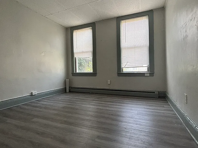 53 Stegman St #4A — Photo 2