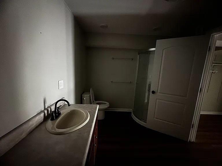 97 Regina Dr — Photo 3