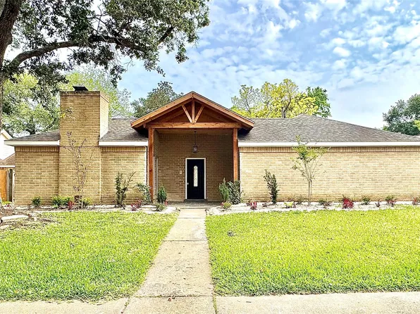 14307 Piping Rock Ln, Houston, TX 77077
