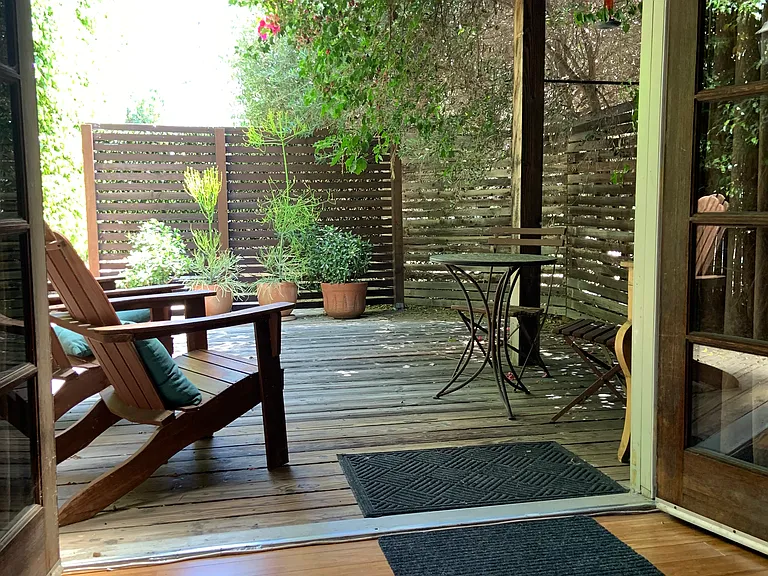6621 De Longpre Ave — Photo 7