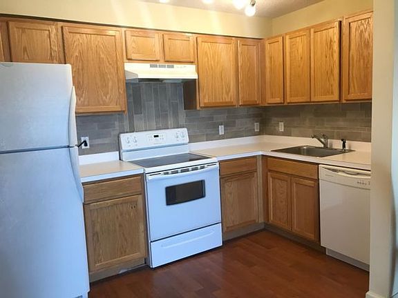 2nd image of 260 Beach 81st St APT 3D