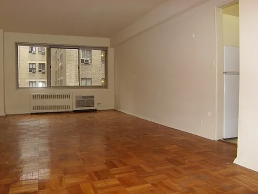 Rented by City Connections Realty | media 17