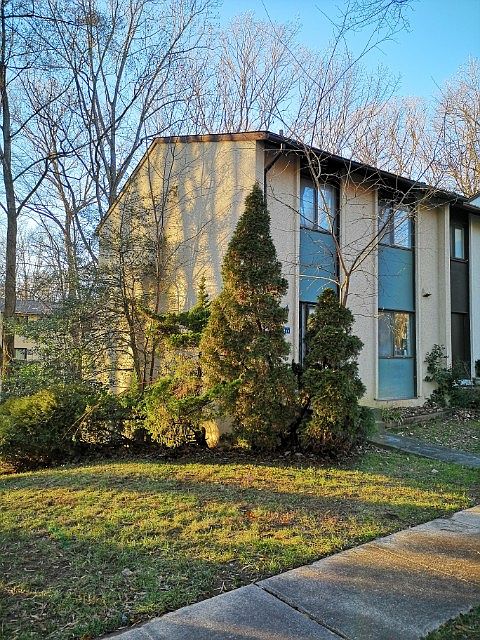 2nd image of 11849 Coopers Ct