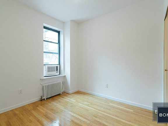 4th image of 150 E 91st St APT 54