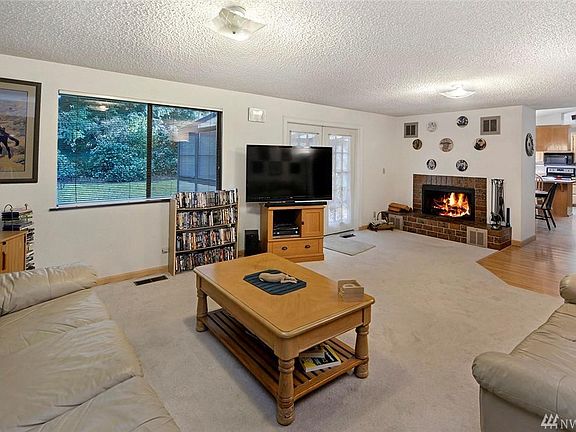2nd image of 7348 Lazy South Ln NE