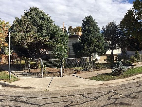 4th image of 405 E Scott Ave