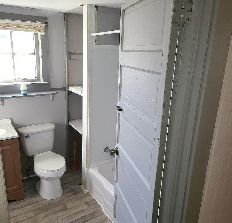 2nd image of 3503 Grote St SW #2