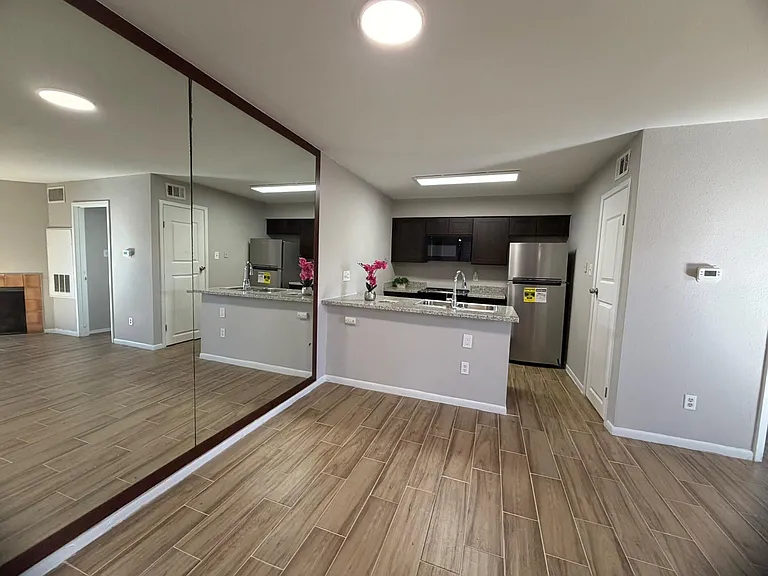 10001 W Park Dr #79 — Photo 6