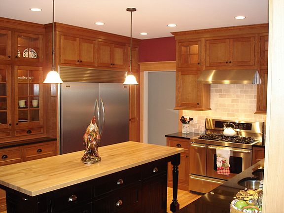  Cherry kitchen w/ Black Granite