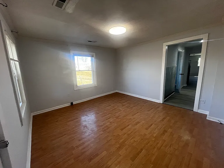 706 Ridge Ave — Photo 6