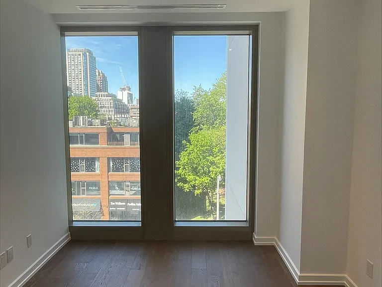 50 Scollard St #504 — Photo 7