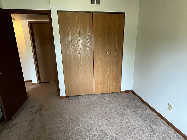 721 W Maple St #6 — Photo 11
