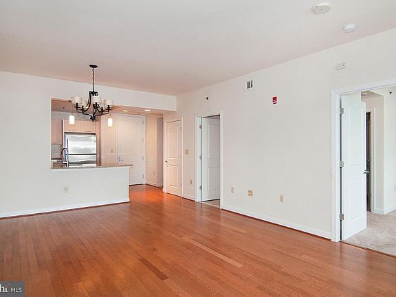 5th image of 5750 Bou Ave Unit 1010