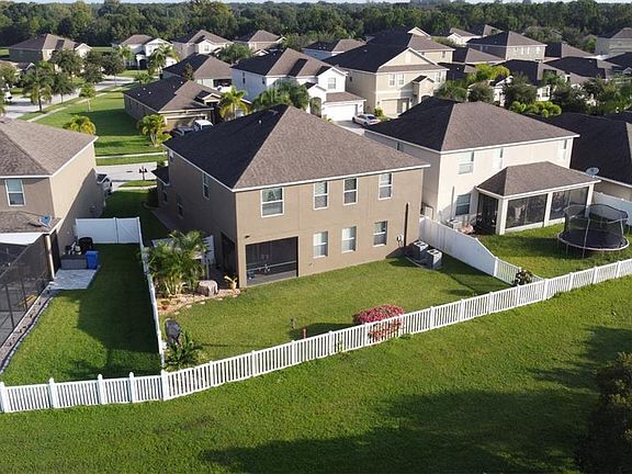 3rd image of 13132 Royal Pines Ave