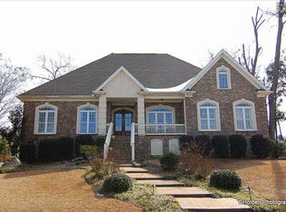 114 Waters Edge Dr, Lexington, SC 29072
