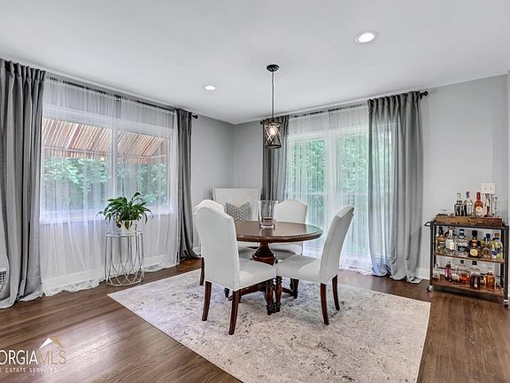 5th image of 1914 McJenkin Dr
