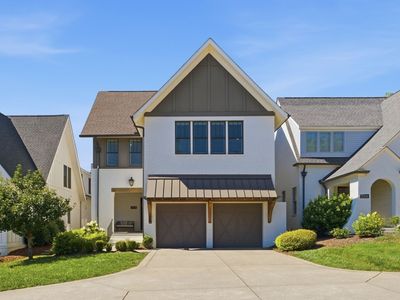 916B Gale Ln, Nashville, TN, 37204