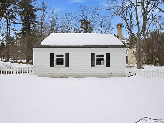 5th image of 35 North River Road