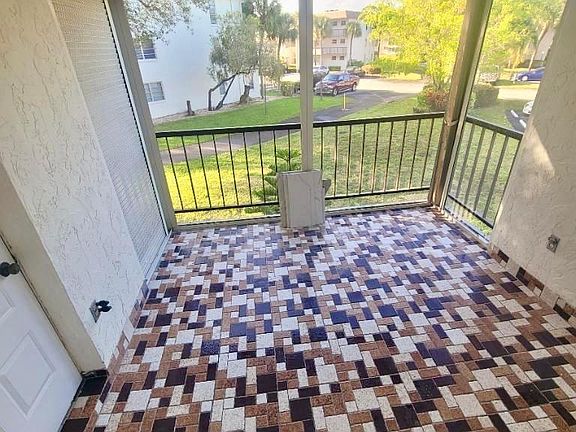 4th image of 7480 NW 17th St APT 210