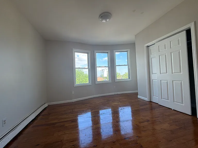 311 S 6th St #3LL — Photo 6