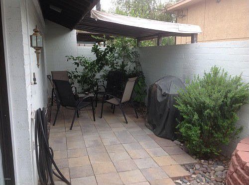 2nd image of 1336 E Maryland Ave