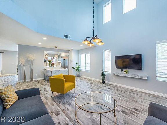 4th image of 10204 Abano Ct