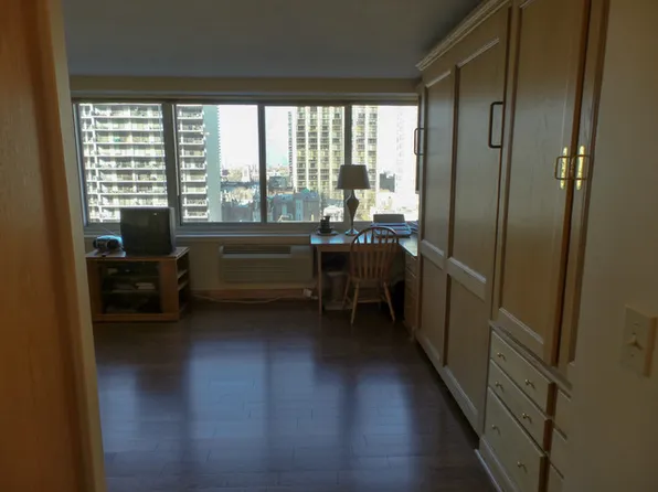 1440 N Lake Shore Dr APT 10B, Chicago, IL 60610